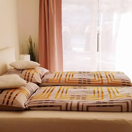 Alpe-adria Chanel شقة